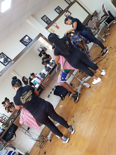 Scissors Salón barberia