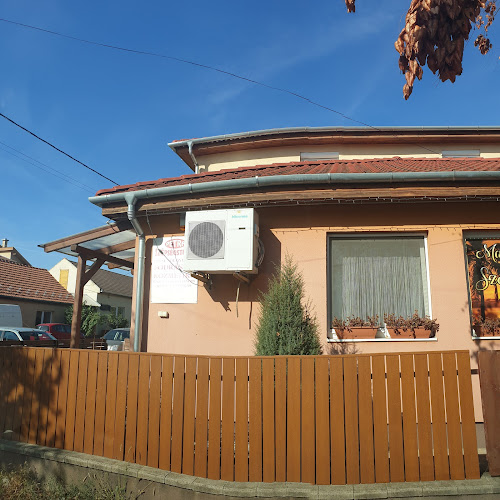 Opinii despre Petra Szépség Stúdió în Maglód - Szépségszalon