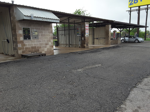 Main St. Car Wash en Schertz