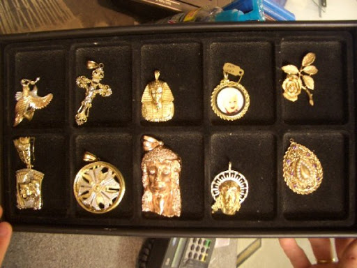 Pawn Shop «Fifth Avenue Jewelry & Pawn», reviews and photos, 8201 US-19, Port Richey, FL 34668, USA