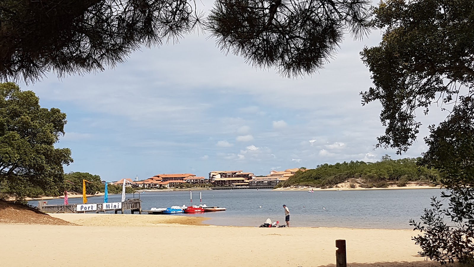 Plage La Sauvagine Port d'Albret Soustons'in fotoğrafı imkanlar alanı