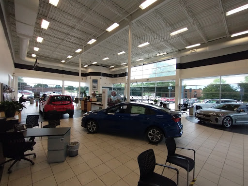Kia Dealer «Bob King Kia», reviews and photos, 1725 Link Rd, Winston-Salem, NC 27103, USA