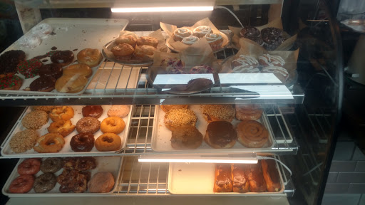 Shopping Mall «Village Of Rochester Hills», reviews and photos, 104 Adams Rd, Rochester, MI 48309, USA