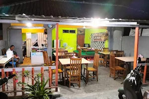 Warung Dedi image