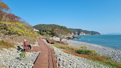 Foto von Jeongdori Gugyedeung Beach mit sehr sauber Sauberkeitsgrad