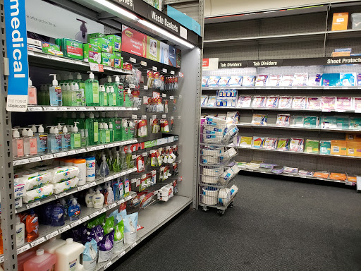 Office Supply Store «Staples», reviews and photos, 2950 Belcrest Center Dr, Hyattsville, MD 20782, USA