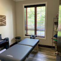 Dr. Peyton Habenicht - Acupuncturist - Photo 2 - Car repair in Libertyville, IL, Round Lake Beach