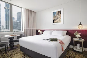 Rendezvous Hotel Melbourne image