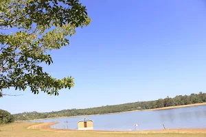 Barragem do Cajuru image