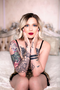 Bombshell Boudoir Photography