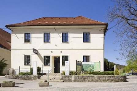 Društvo upokojencev Dolenjske Toplice Zdraviliški trg 8, 8350 Dolenjske Toplice, Slovenija