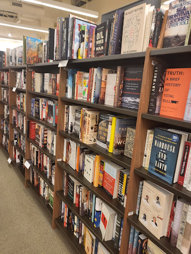 Book Store «Barnes & Noble Booksellers The Shops at River Crossing», reviews and photos, 8675 River Crossing Blvd, Indianapolis, IN 46240, USA