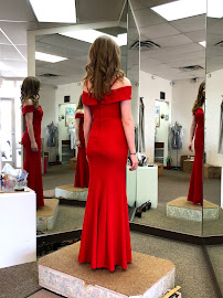 Helena's Tailor & Alterations - Photo 8 - Car repair in Oklahoma City, OK, Oklahoma City