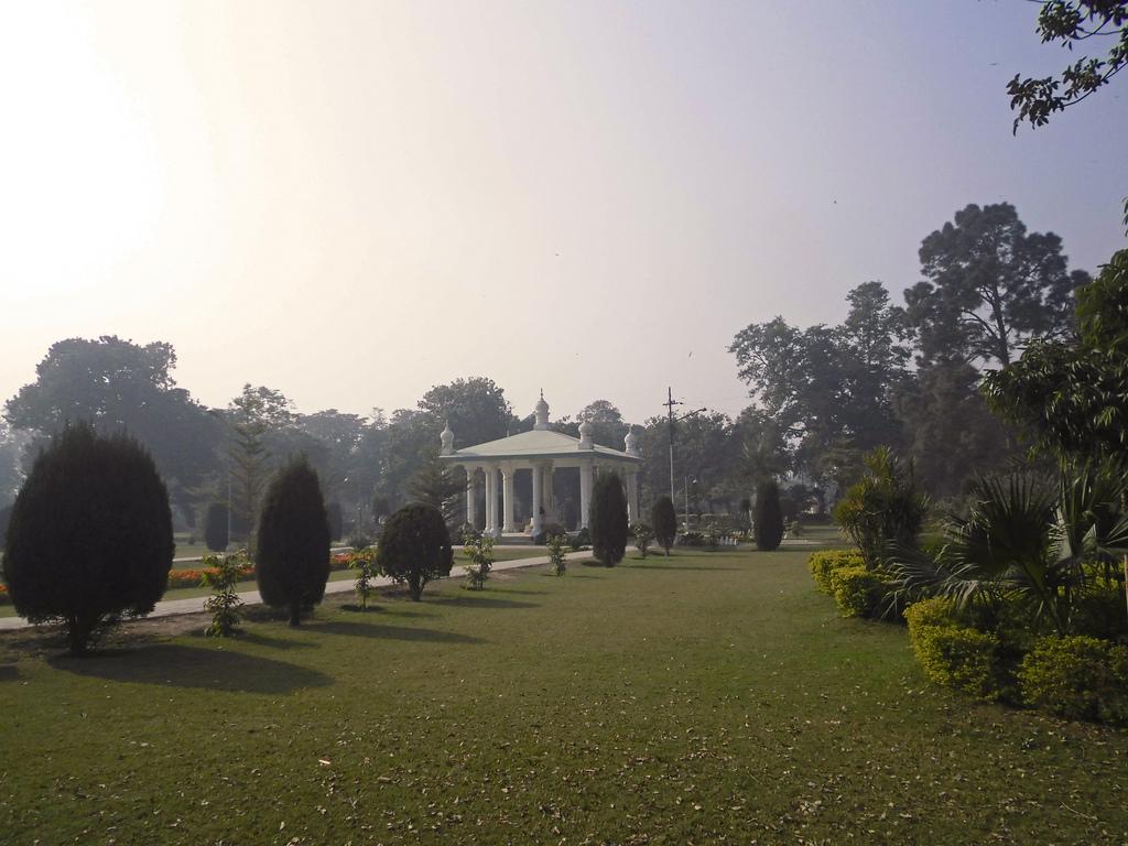 Jinnah Gardens