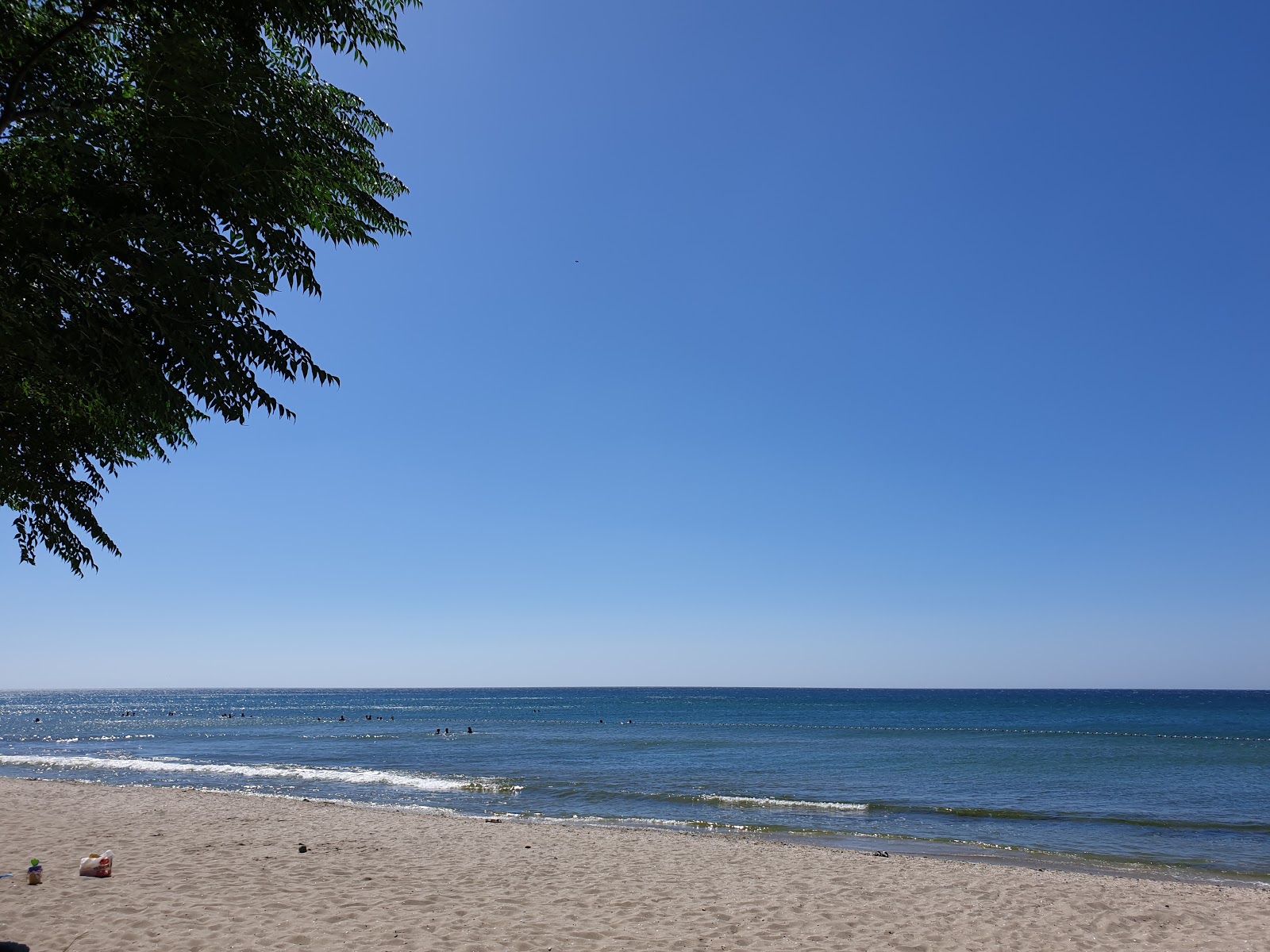 Foto av Duruman beach med turkosa vatten yta