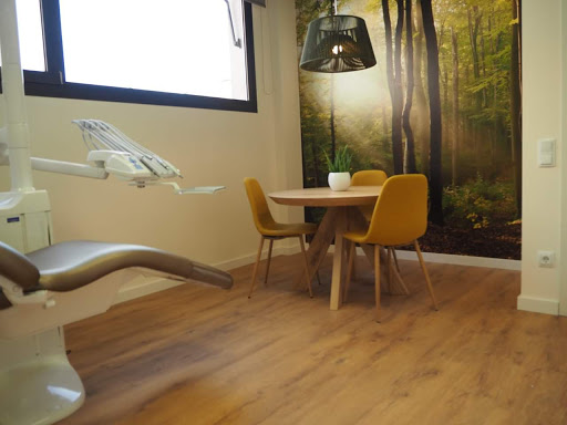 Biovic odontologia holística en Vic, Barcelona