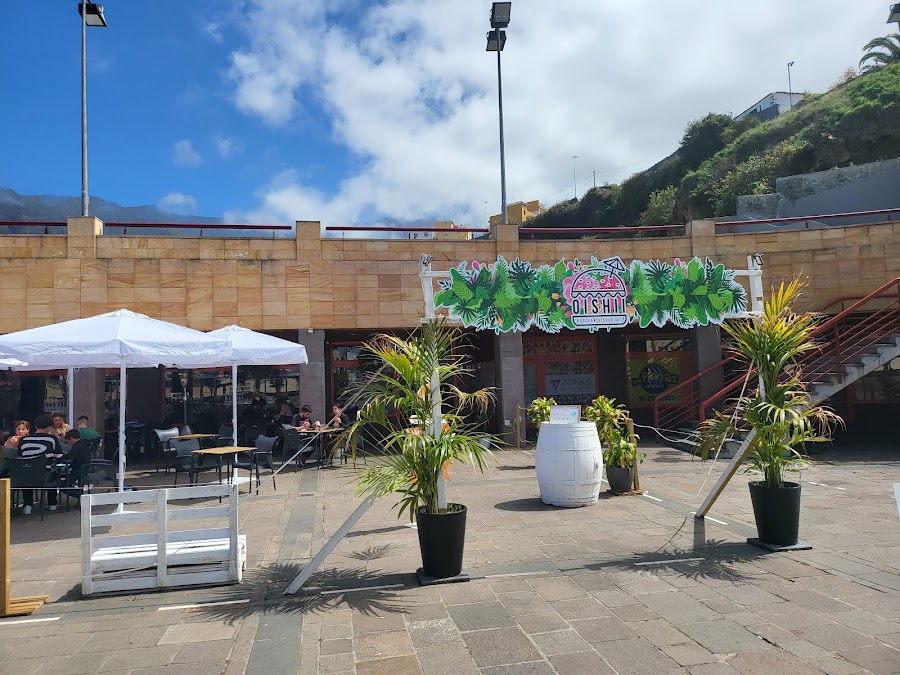 Oishii Burgers & Cocktails