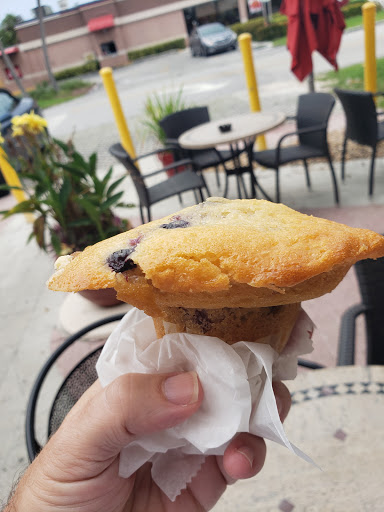 Donut Shop «Dandee Donut Factory», reviews and photos, 1900 E Atlantic Blvd, Pompano Beach, FL 33060, USA