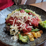 Photo n°2 de l'avis de Marvin.a fait le 16/09/2023 à 22:42 sur le  Esszimmer à Karlsruhe