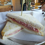 Photo n°1 de l'avis de matteo.a fait le 27/06/2022 à 17:32 sur le  Osteria Antica Valeriana à Sale Marasino