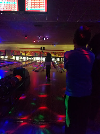 Bowling Alley «Nellie Fox Bowl & Sport Shop», reviews and photos, 3587 Molly Pitcher Hwy, Chambersburg, PA 17202, USA