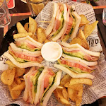 Photo n°3 de l'avis de VETRI.U fait le 08/08/2023 à 20:46 sur le  Hard Buz Rock à Bibione