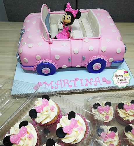 Yancy Arenas, Arte y Repostería - Panadería