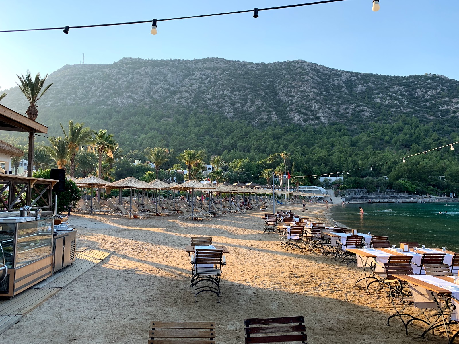 Hapimag beach'in fotoğrafı koyu i̇nce çakıl yüzey ile