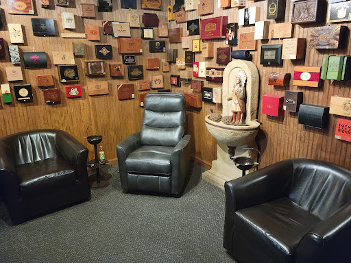 Cigar Shop «Bluegrass Discount Tobacco», reviews and photos, 1218 N Main St # C, Williamstown, KY 41097, USA