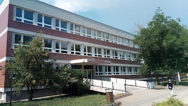 Tiszaparti Gimnázium És Humán Szakközépiskola