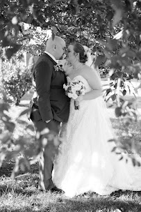 Michelle Lea Photographie - Photo 8 - Car repair in , Kingsport