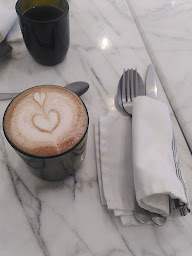 Photo n°17 de Q de bouteilles - Café Boutique à Lille ()