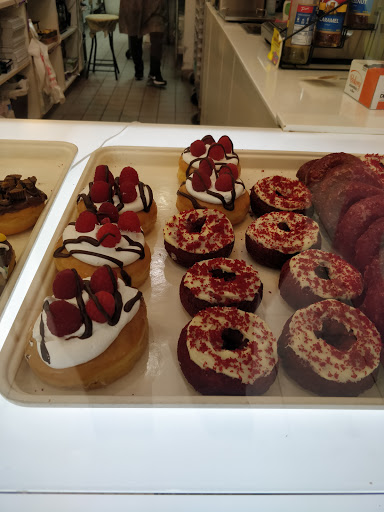 Donut Shop «Sarah Donuts», reviews and photos, 5860 Jimmy Carter Blvd #155, Norcross, GA 30071, USA