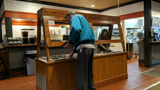 Pizza Restaurant «Round Table Pizza», reviews and photos, 686 Sutton Way, Grass Valley, CA 95945, USA