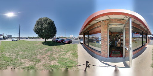 Vitamin & Supplements Store «Spring Valley Herbs & Natural Foods», reviews and photos, 1738 S Glenstone Ave, Springfield, MO 65804, USA