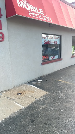 Electronics Store «Mobile Electronics», reviews and photos, 419 Ogden Ave, Downers Grove, IL 60515, USA