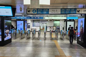 Myeong-dong station image