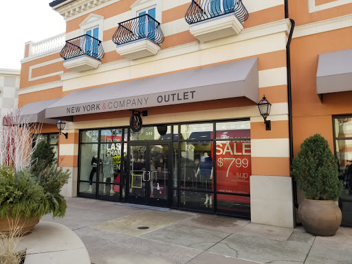 Outlet Mall «Tanger Outlet Deer Park», reviews and photos, 152 The Arches Cir, Deer Park, NY 11729, USA