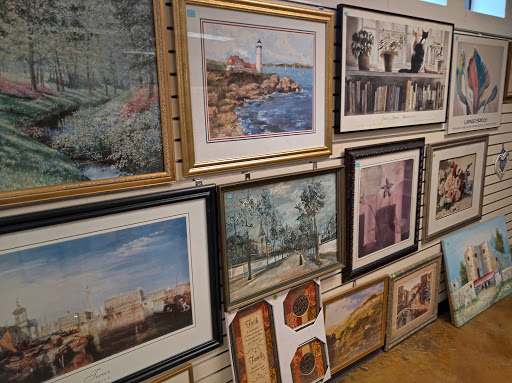 Non-Profit Organization «Assistance League Thrift Shop», reviews and photos, 126 N San Jacinto St, Conroe, TX 77301, USA