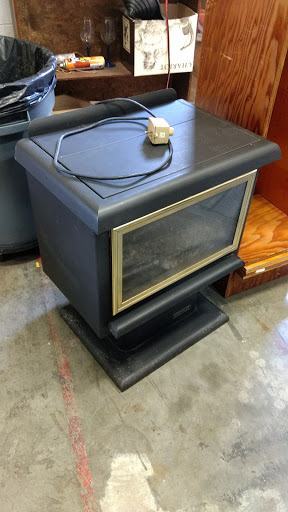 Thrift Store «This-N-That Thrift Store Vancouver Plaza», reviews and photos, 7601 NE Vancouver Plaza Dr, Vancouver, WA 98662, USA