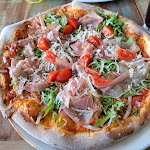 Photo n°2 de l'avis de Verena.. fait le 05/04/2023 à 19:12 sur le  Pizzawald Wolfsburg à Wolfsburg