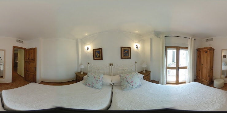 Street View et 360° hôtels Hotel Apartamentos Puerta de Aduares 29601 Marbella