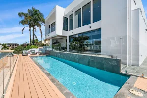 Gold Coast Luxury Resorts image