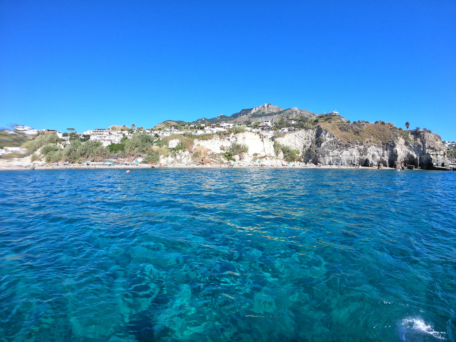 Foto van Spiaggia Cava Dell'Isola met hoog niveau van netheid