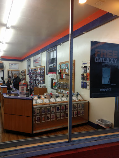 Cell Phone Store «MetroPCS Authorized Dealer», reviews and photos, 824 Newbridge St, Menlo Park, CA 94025, USA