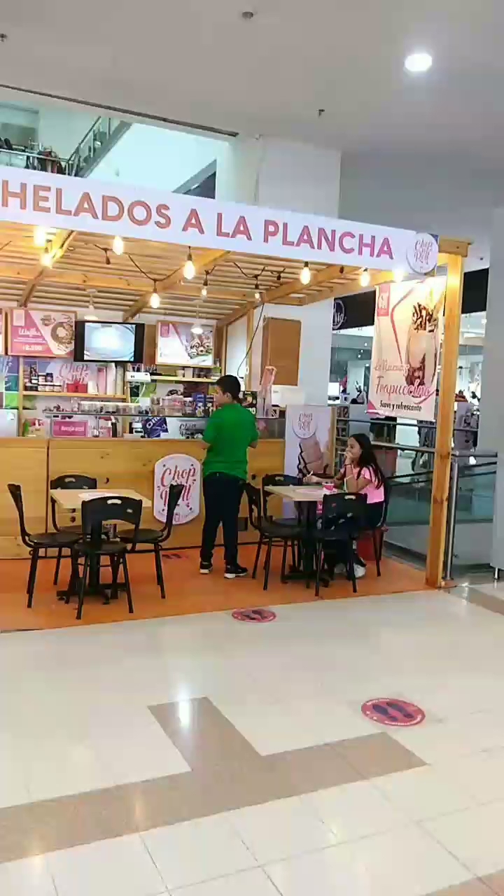 Helados A La Plancha Chopn Roll