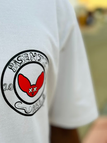 Opinii despre BAS3NJIworld.clo în Soweto - Clothing store