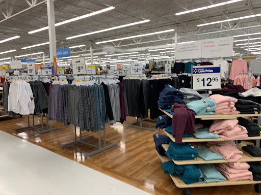 Department Store «Walmart Supercenter», reviews and photos, 1618 W McClain Ave, Scottsburg, IN 47170, USA