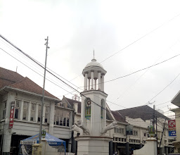 Patung Laskar Wanita photo