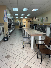 Oomz LLC / Wash & Fold - Photo 4 - Car repair in San Francisco, CA, San Francisco